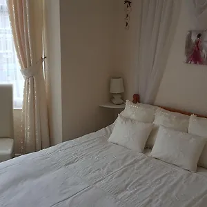 https://the-sheridan-guest-house.yorkshirehotels.net